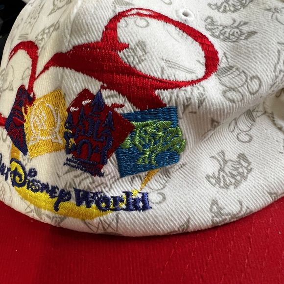 Vintage Walt Disney World Baseball Hat Cap White Red Adjustable - Picture 2 of 9